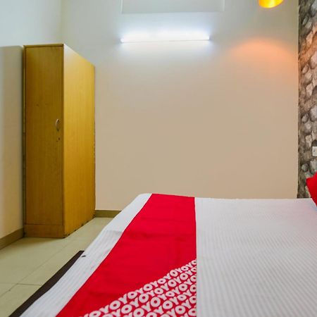 Hotel O Unique Delhi Home Stay Nové Dillí Exteriér fotografie