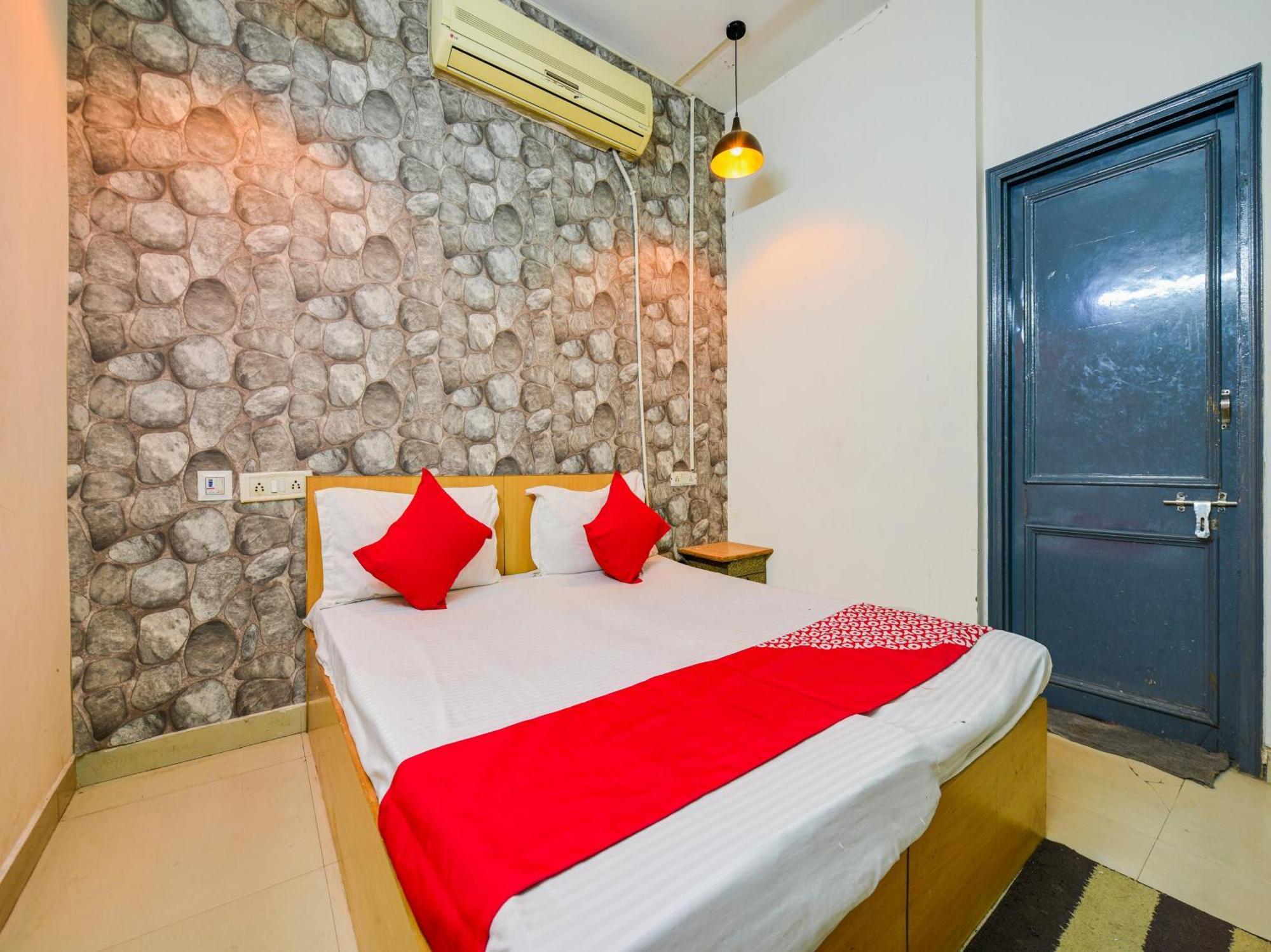 Hotel O Unique Delhi Home Stay Nové Dillí Exteriér fotografie